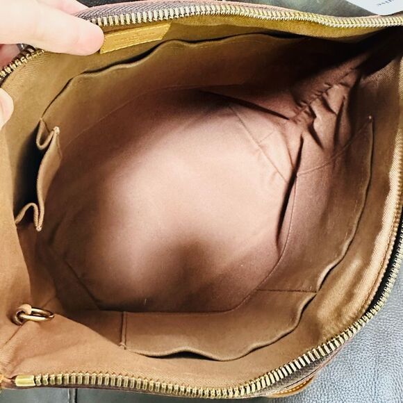 Louis Vuitton Palermo PM - Picture 14 of 16